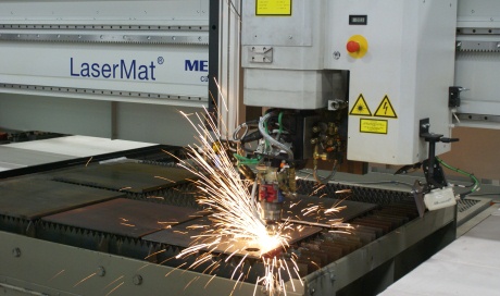 Cortadora láser CNC para corte de metales
